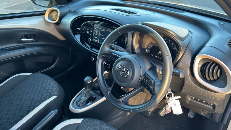 Toyota Aygo X 1.0 VVT-i Edge 5dr Auto Petrol Hatchback